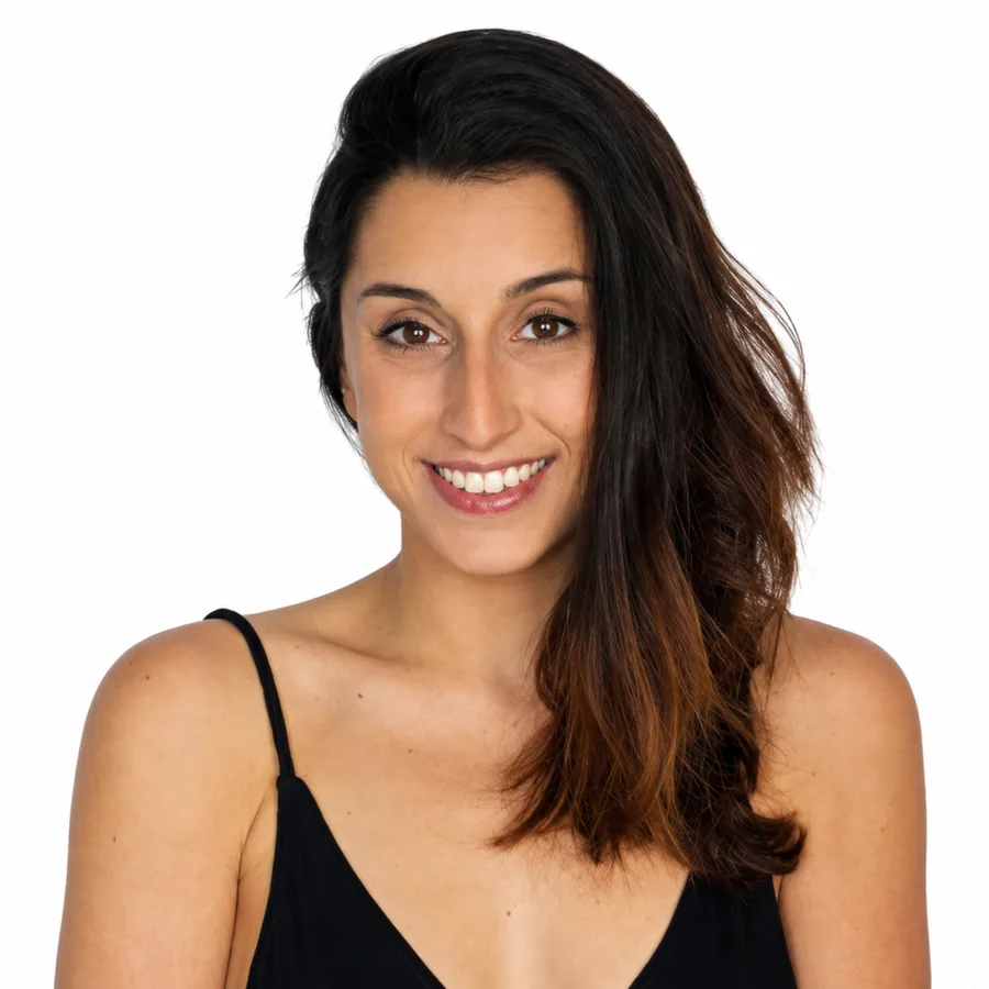 Camila Blank — Especialista em Movimento
