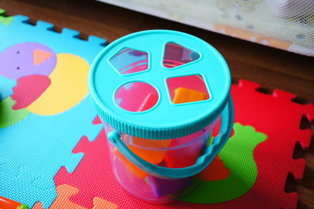 How to practice shapes and colors skills at home