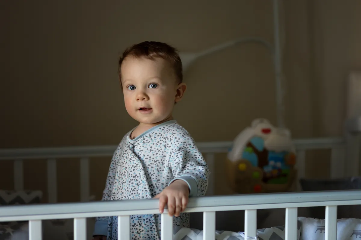 How much should my 7-9 month old baby sleep?