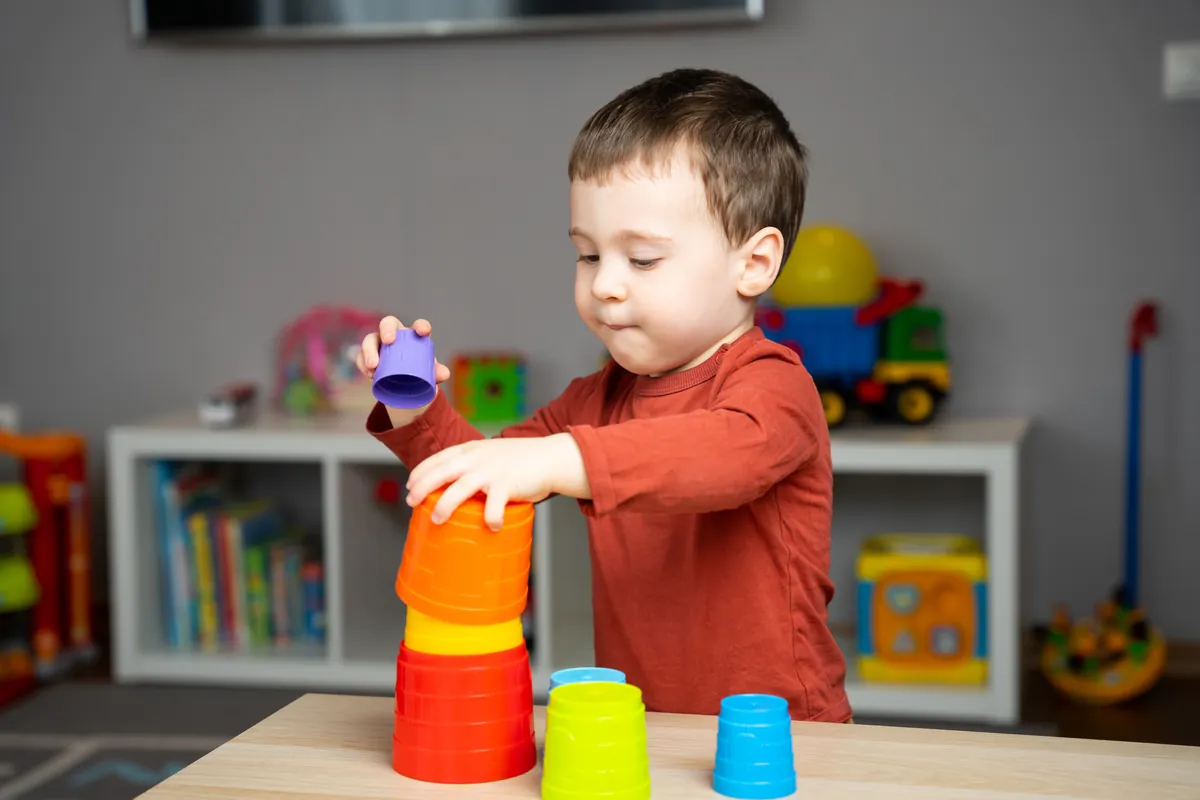 Ideas for boosting your child’s manual skills and establishing laterality