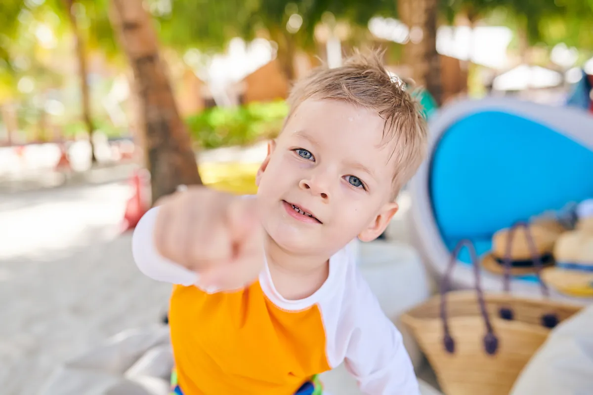 Language milestones: learning to use pronouns