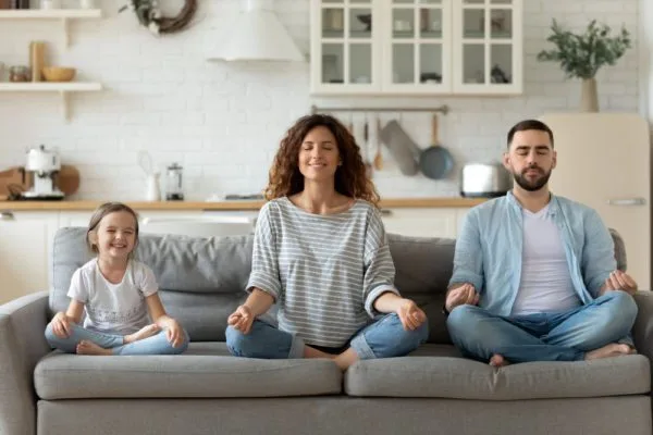 5 quick tips to keep calm in quarantine