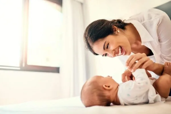 How to play with 6-month-old babies