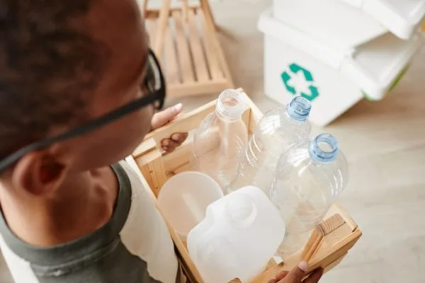 6 Ideas of Toys Made From Plastic Bottles